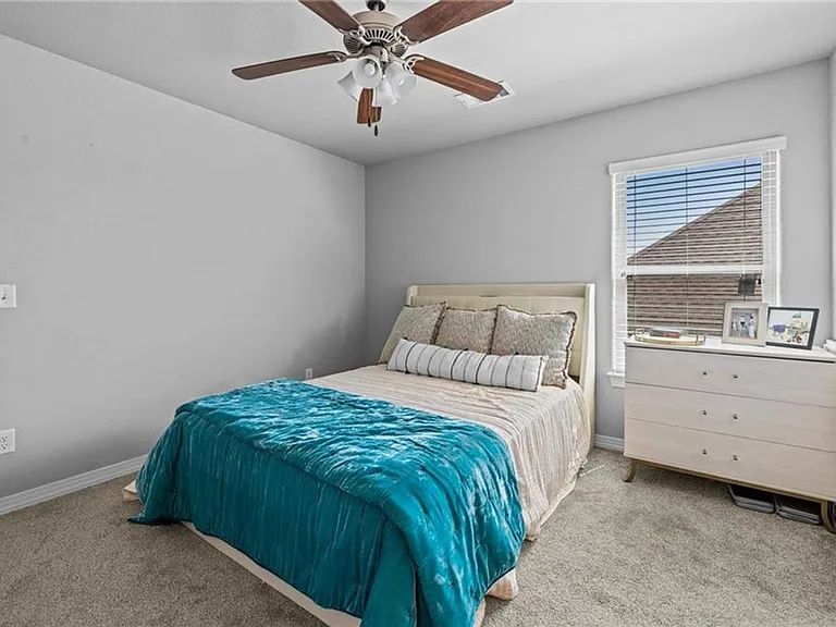 801 Bellmara Cir — Photo 22