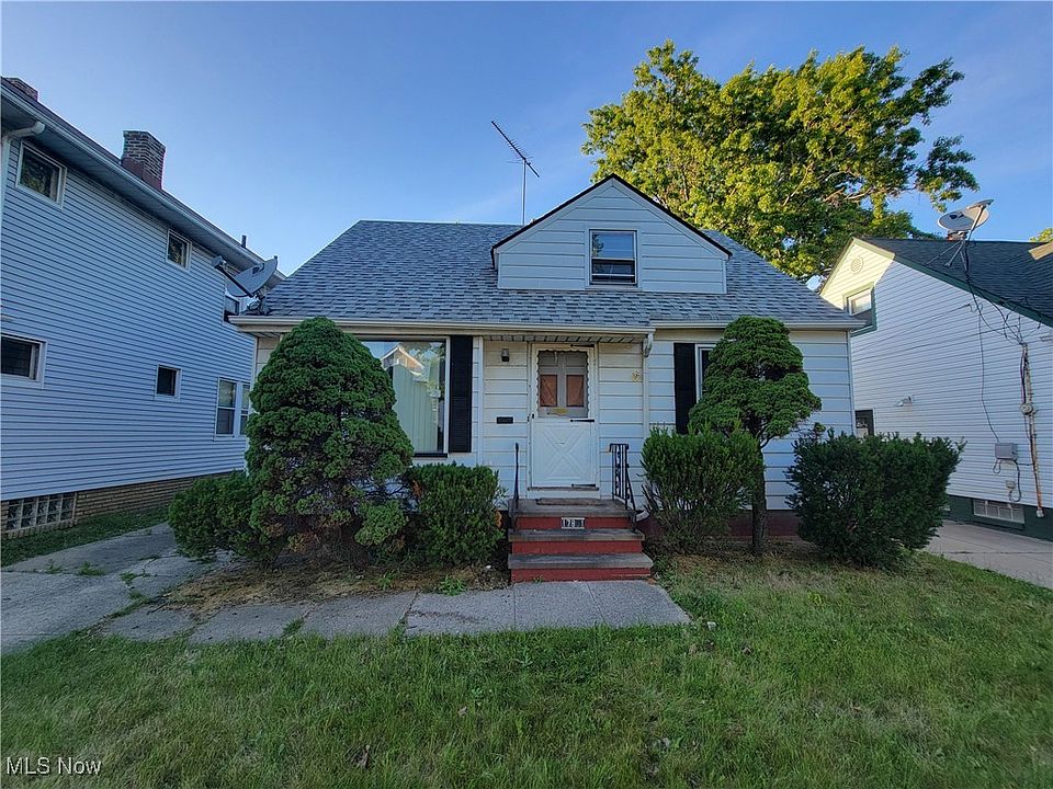 1st image of 17801 Grovewood Ave