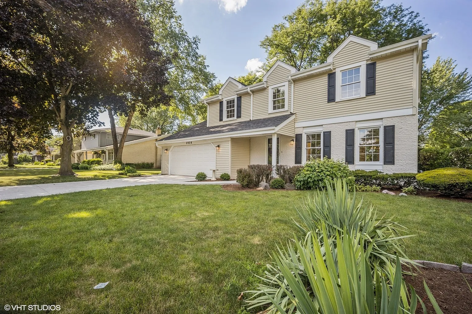 2928 Stonegate Ln photo 1