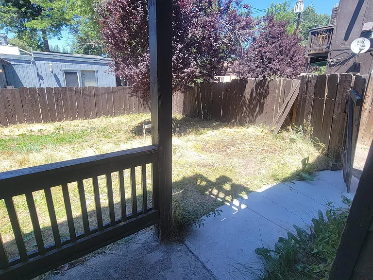 160 Aynes Ct #C — Photo 6