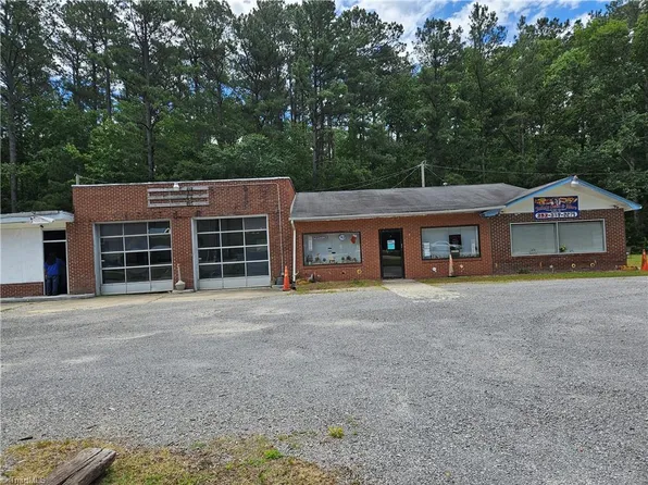 702 Us Highway 158 W, Gates, NC 27937