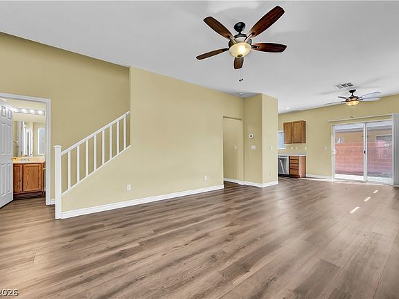 3rd image of 6853 Gold Nugget Dr