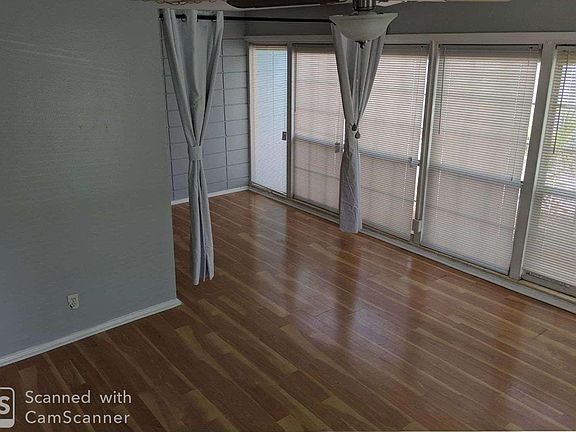 3rd image of 311 24th Ave N APT B