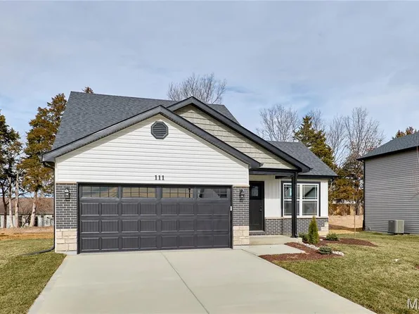 28728 Woodland Heights Dr, Warrenton, MO 63383