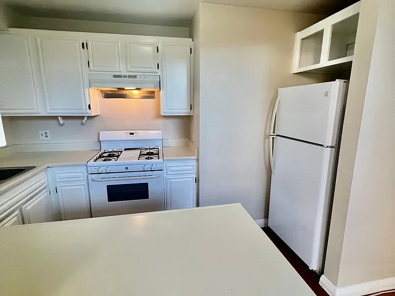 17441 Ryan Ave #B — Photo 7