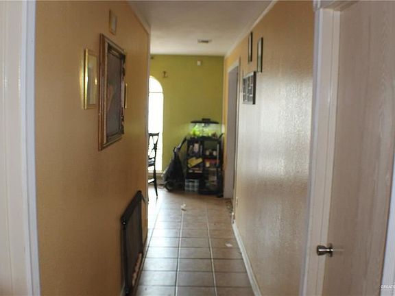 3rd image of 1550 Turkey Trot St