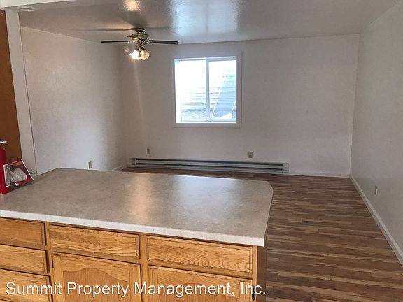 3rd image of 2205 1/2 Margaret St
