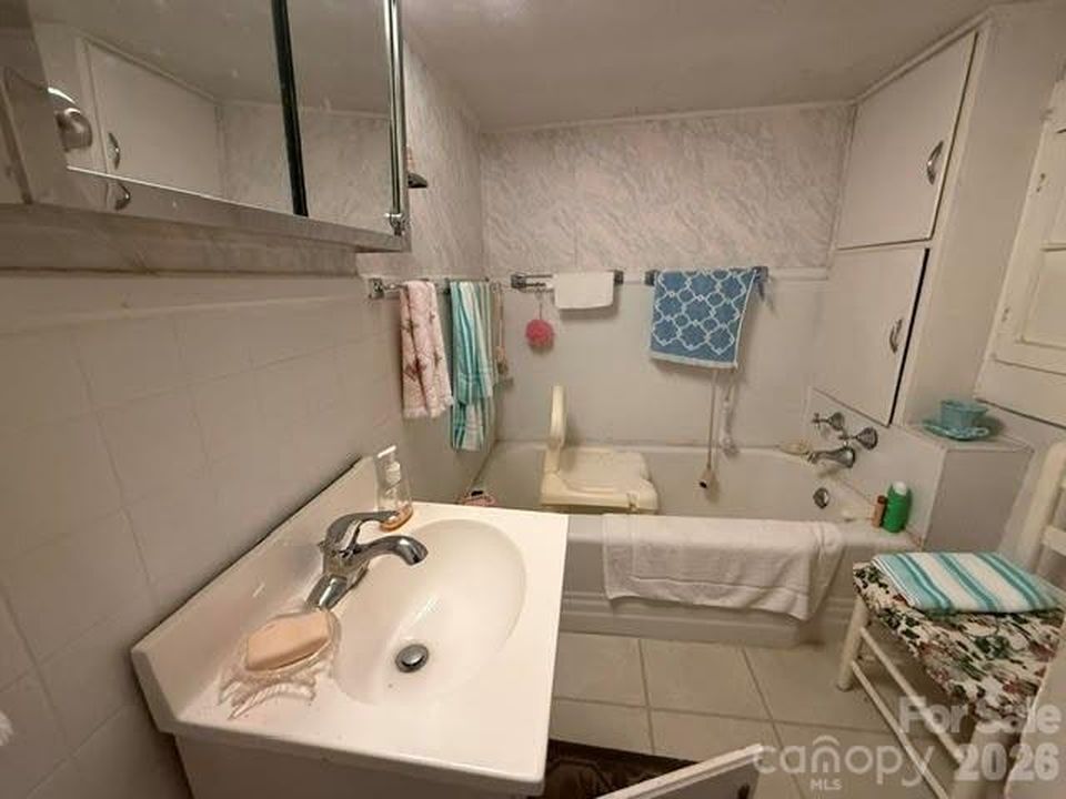 1622 W Park Ave, Albemarle, NC - View 6
