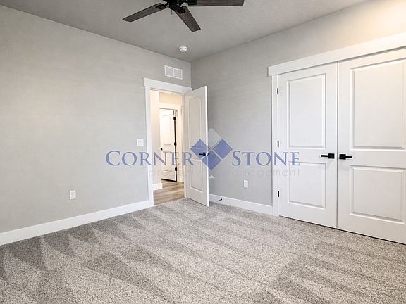 4th image of 559 W Idaho Ave