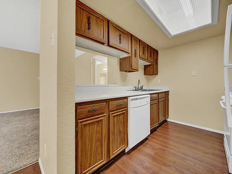 Vista Ventana Apartments — Photo 14