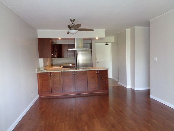 3rd image of 3138 Waialae Ave APT 409