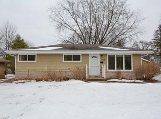 636 Harker Ave, Hartford, WI 53027