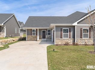 3074 Mary Leigh Dr, Bettendorf, IA 52722