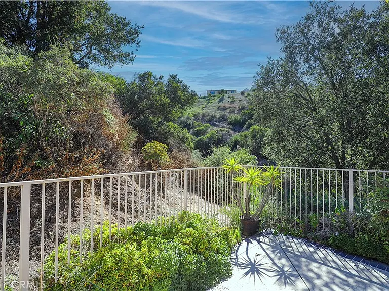 2760 Hidden Hills Way — Photo 30