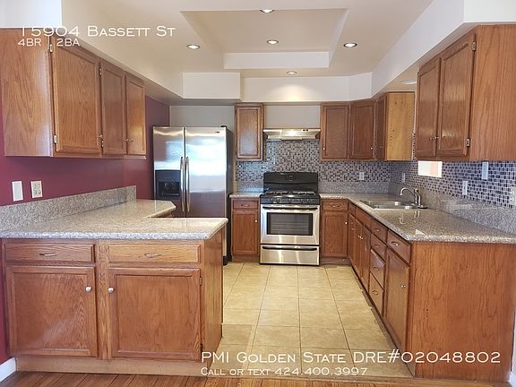 4th image of 15904 Bassett St