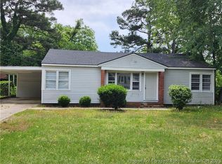 5305 Walnut Dr, Fayetteville, NC 28304