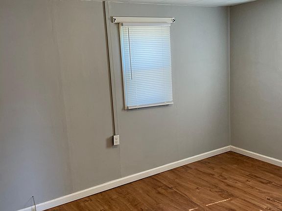 3rd image of 3116B 4th Ave