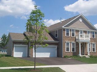 305 Copper Springs Ln, Elgin, IL 60124