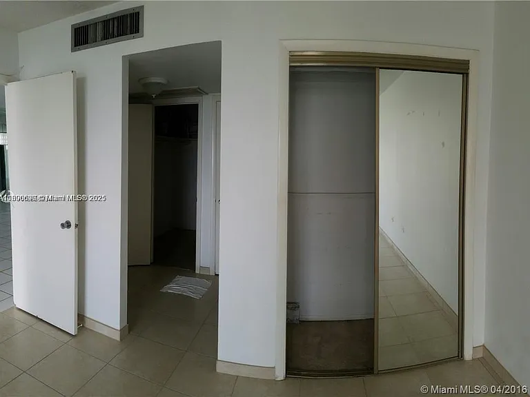 5555 Collins Ave #11U — Photo 12