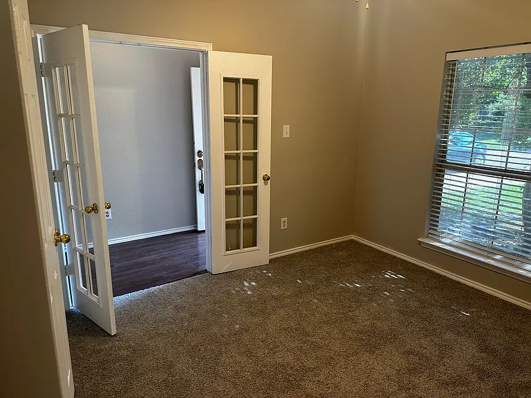 1809 Estates Dr — Photo 15