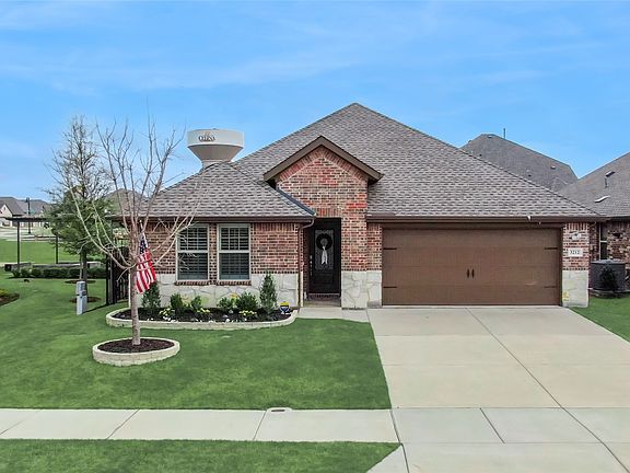 2nd image of 3212 Macaw Rd