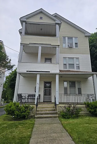 25 Curtin Ave #2 Photo 1