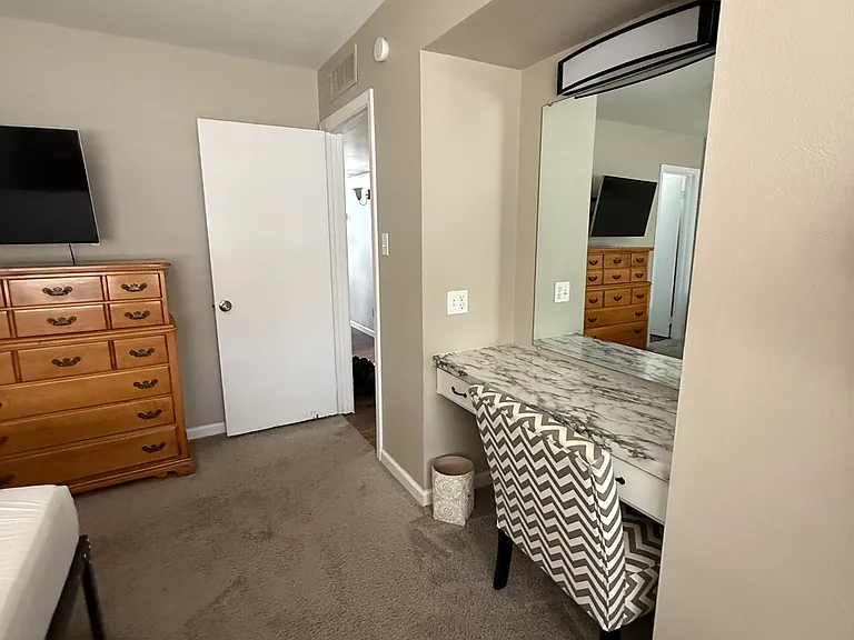 3134 W Dailey St — Photo 8