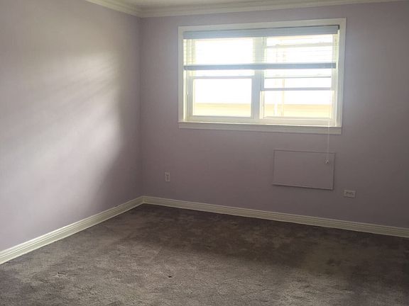 4th image of 3214 Griswold Ave