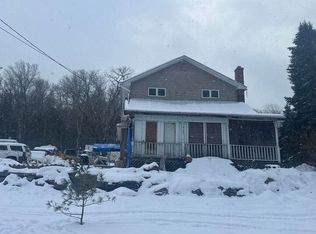 102 Cemetery Rd, Greentown, PA 18426