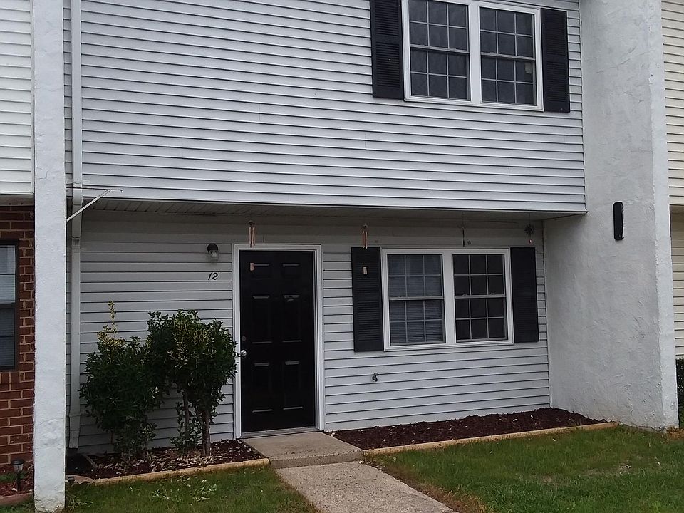 1st image of 12 Sparrow Ct