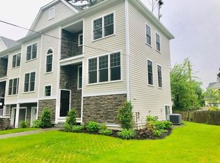 7 Trout Pond Ln #1, Needham, MA 02492