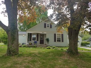 253 N Aldine Ave, Elgin, IL 60123