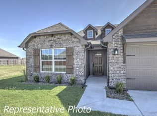 12421 S Norwood Ave, Bixby, OK 74008