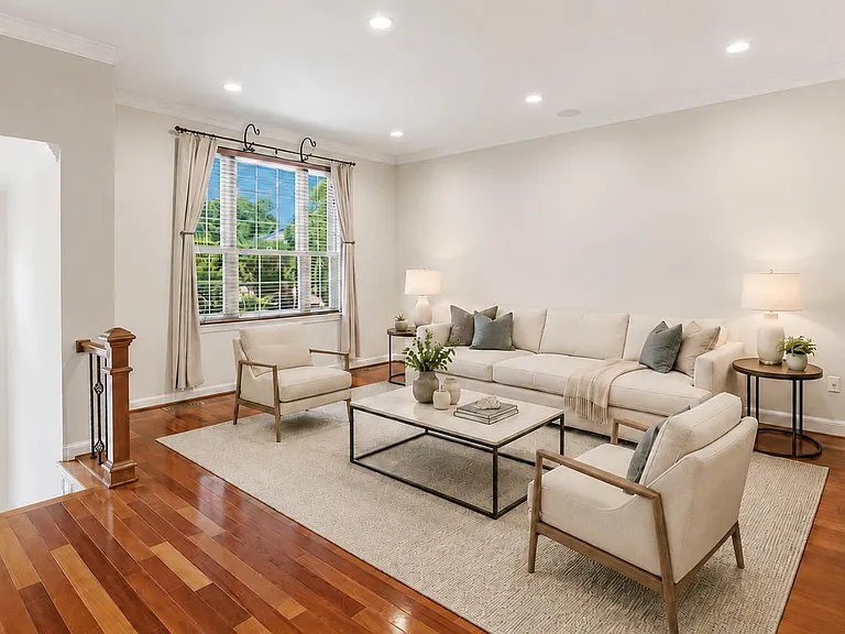 1433 McLean Mews Ct — Photo 5