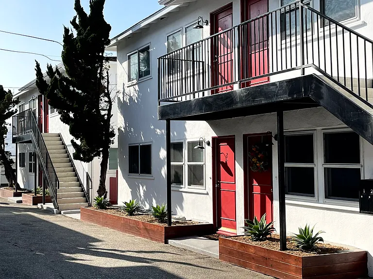 436 W Imperial Ave — Photo 1
