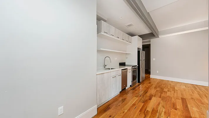 Rented by Nooklyn NYC LLC | media 15