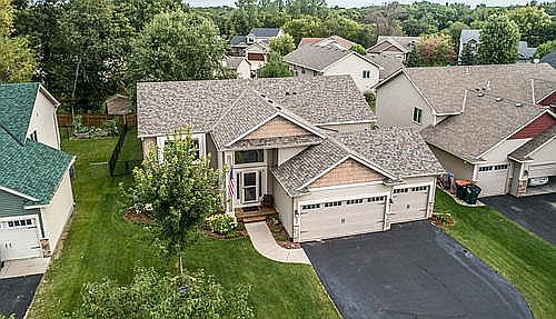 2nd image of 633 129th Ln NE