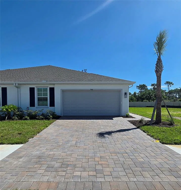 3 bed, 2.0 bath, 1543 sqft, $4,200 — Photo 1