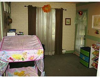 5th image of 537 Sierra Vista Ln