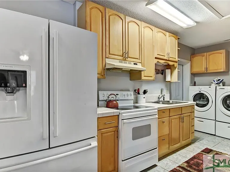 807 Betz Creek Rd #B — Photo 4