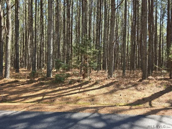 83 Granite Hall Dr, Boydton, VA 23917