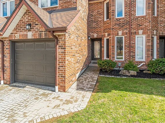 2nd image of 31 Marilyn Dr #15
