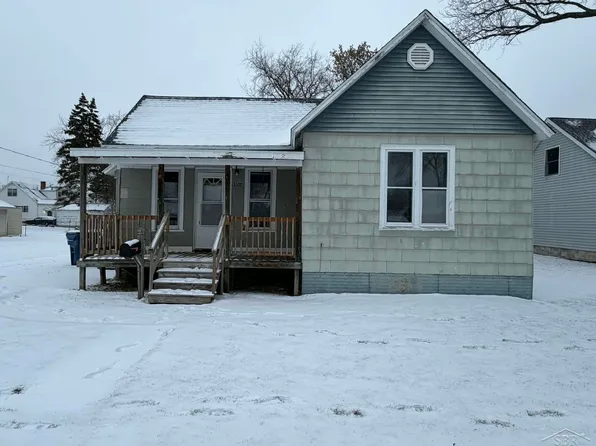 1107 Moore St, Bay City, MI 48706