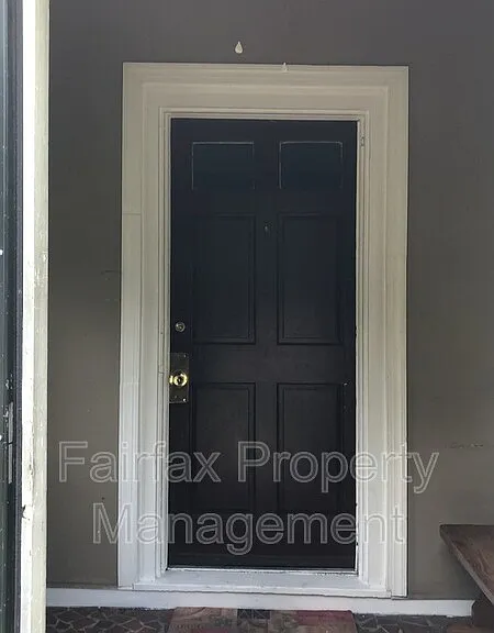 506 E Club Blvd — Photo 4