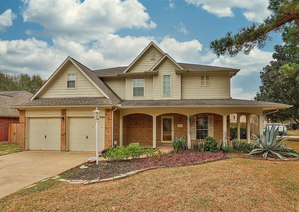 1st image of 8806 Aberdeen Oaks Dr