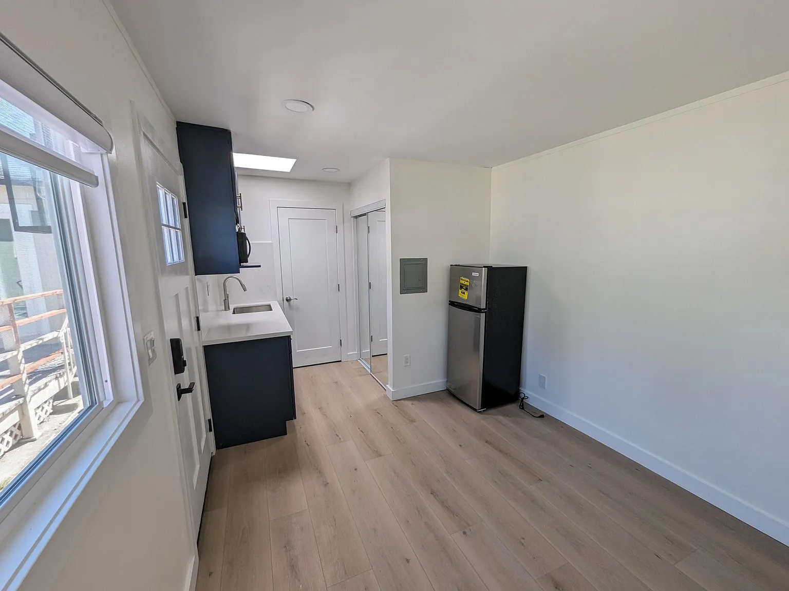 Albemarle Way, Burlingame — Photo 2