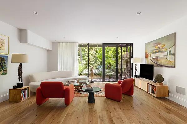 Sold by Compass | media 29