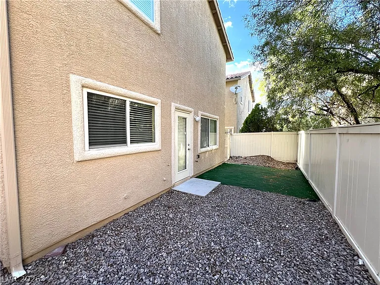 7366 Lagoon Blue St — Photo 32