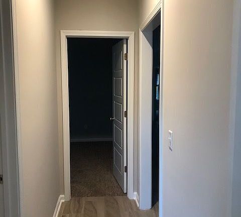 4th image of 122 Gary Cir