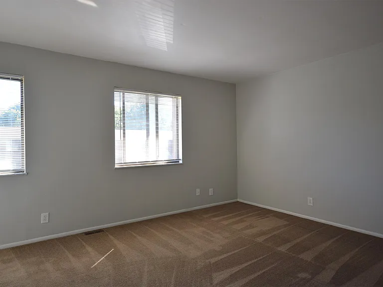 216 E Kilbuck St — Photo 8